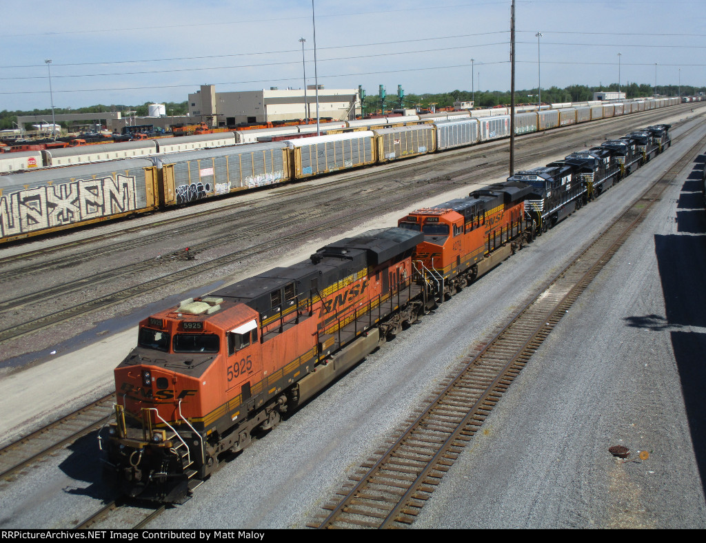 BNSF 5925